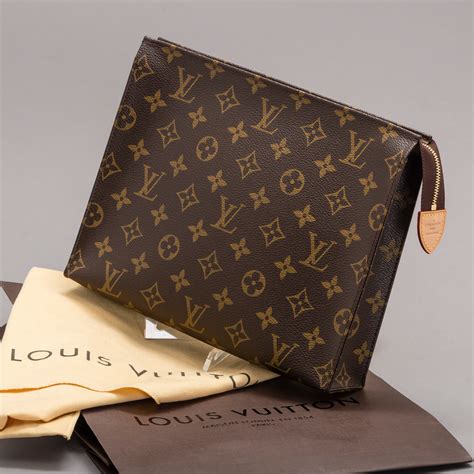 lv toiletry pouch 26 review|lv toiletry pouch 26 discontinued.